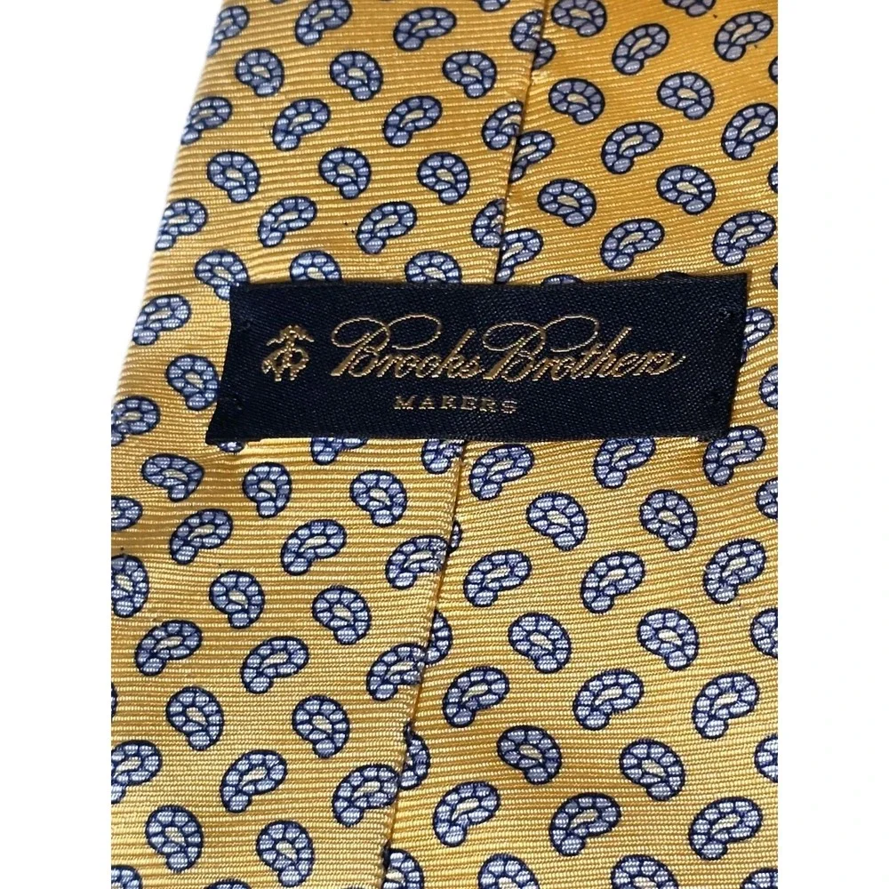 Brooks Brothers Men's Tie 100% Silk Gold/Yellow Blue Paisley Necktie